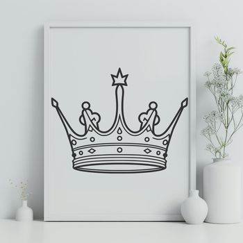 A digital crown design made from intricate lines and shapes, suitable for various cutting machines and laser cutters.