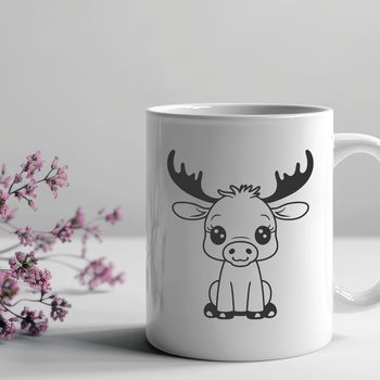 A large mammal native to North America with distinctive antlers.