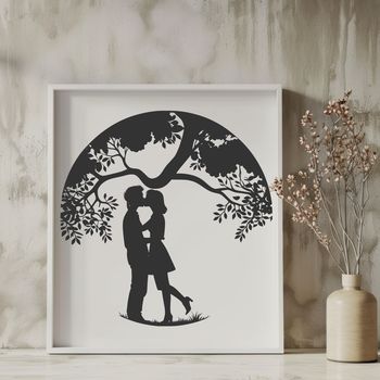 An SVG design of a romantic tree with leaves and roots entwined in a loving gesture, ideal for various creative projects.