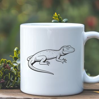 A colorful illustration of a lizard, suitable for vector art designs.