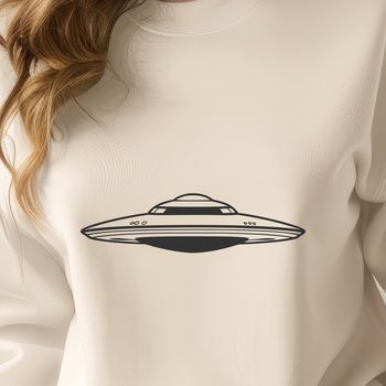 A digital illustration of a futuristic spaceship flying through outer space.