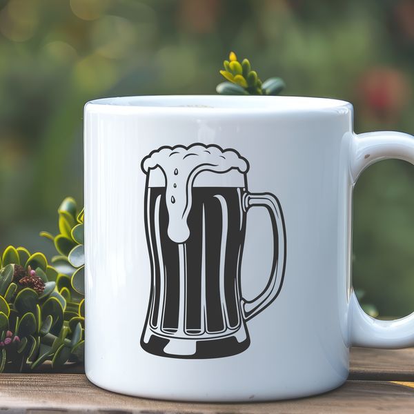 Free Vector Beer Icon A graphic representation of a beer in a glass, designed as a vector image for use in various projects.