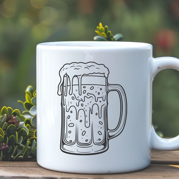 Beautiful Beer Illustration for Vector Designs A stylized illustration of a beer in a glass, suitable for vector graphics and cutting machine designs.