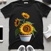 High Quality Flower Image Download A high-resolution image of a single sunflower in a clear background.