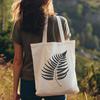 A single leaf design created as a vector graphic in SVG format.