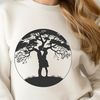 Heart-Shaped Leaf Tree Design An elegant vector design featuring a tree with a heart-shaped leaf structure, perfect for Valentine's Day or wedding decor.